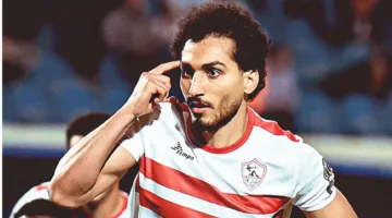 بعد استبعاده من التشكيلة، أحمد حمدي يشجع الزمالك من المدرجات أمام فاركو في الدوري