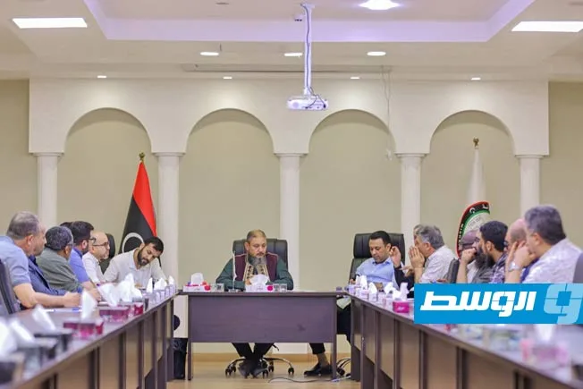 بلدية مصراتة تستعرض التحديات في تسجيل الأجانب بلدية مصراتة تستعرض التحديات في تسجيل الأجانب