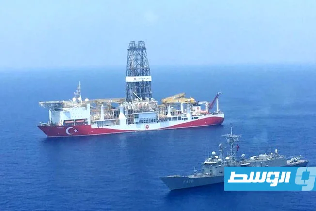 بلومبرغ”: البرلمان الليبي يخطط للمصادقة على الاتفاقية البحرية مع تركيا.. واليونان تعبر عن موقفها بلومبرغ”: البرلمان الليبي يخطط للمصادقة على الاتفاقية البحرية مع تركيا.. واليونان تعبر عن موقفها
