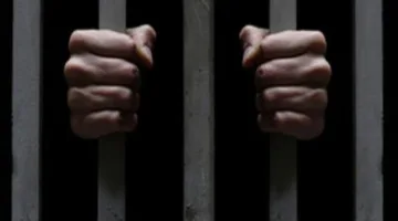 بين المال والعلاقات: نهاية مأساوية لفني في أسيوط بعد تهديده لسيدة بمقاطع فاضحة