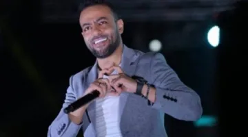 تامر عاشور يعلن نفاد التذاكر في حفل مهرجان العلمين