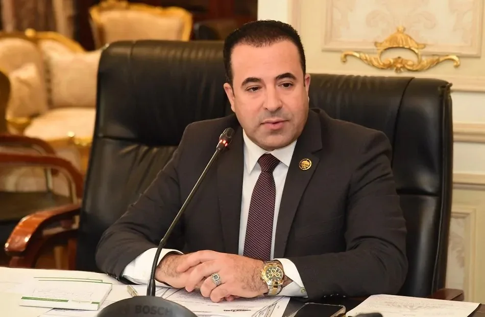 تحت إشراف الرئيس… “لجنة الاتصالات”: أتممنا 70% من معالم مشروع قانون الذكاء الاصطناعي تحت إشراف الرئيس… “لجنة الاتصالات”: أتممنا 70% من معالم مشروع قانون الذكاء الاصطناعي