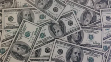 تراجع الدولار مقابل الجنيه في نهاية تعاملات الأحد 24 أغسطس 2025