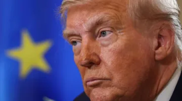ترامب يخطط لفرض رسوم جمركية 100% على أشباه الموصلات.. قرار مفاجئ