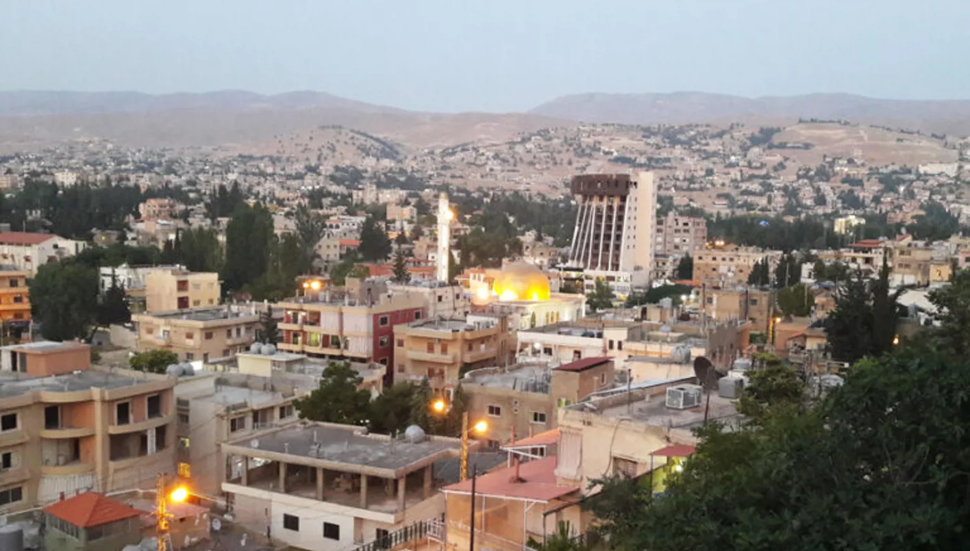 تصاعد التوتر في بعلبك: إطلاق نار وإحراق منزل بعد اغتيال ‘أبو سلّة’ تصاعد التوتر في بعلبك: إطلاق نار وإحراق منزل بعد اغتيال ‘أبو سلّة’