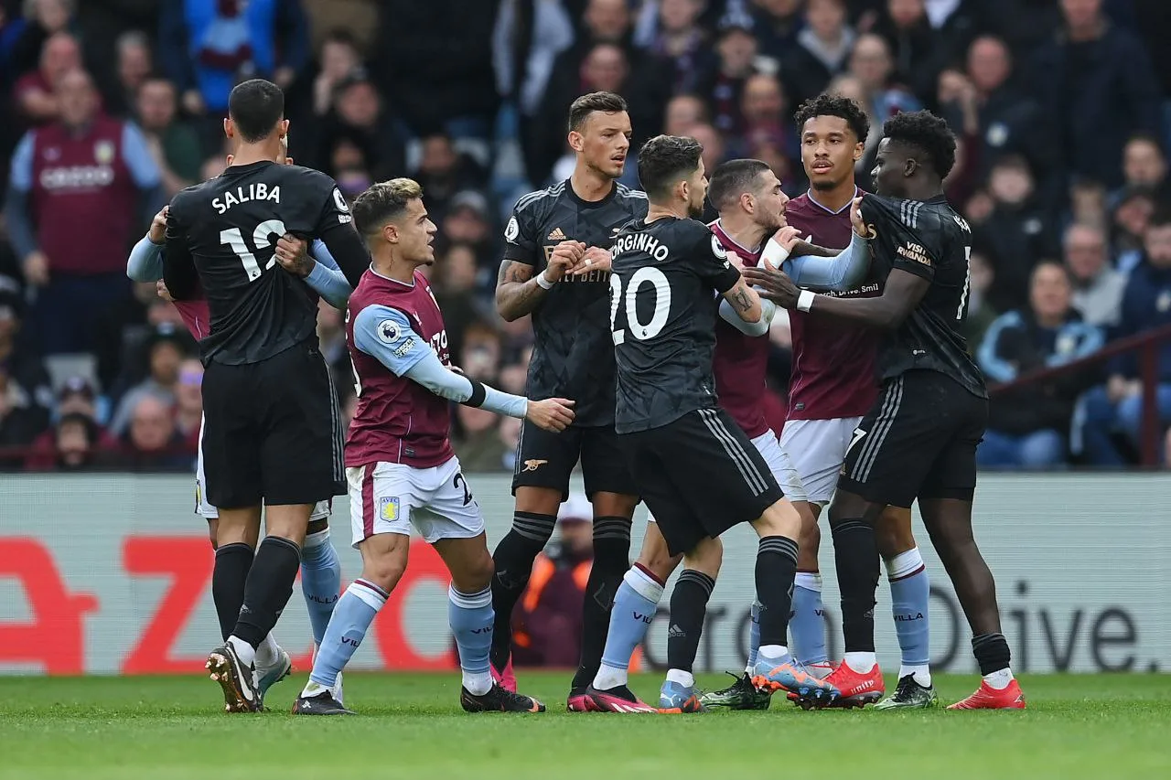 تقارير: الأهلي يسعى للتعاقد مع لاعب بارز من الدوري الإنجليزي في سوق الانتقالات الصيفية. تقارير: الأهلي يسعى للتعاقد مع لاعب بارز من الدوري الإنجليزي في سوق الانتقالات الصيفية.