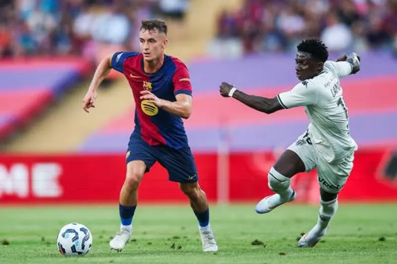 تقارير: توتنهام يسعى للتوقيع مع كاسادو لاعب برشلونة تقارير: توتنهام يسعى للتوقيع مع كاسادو لاعب برشلونة