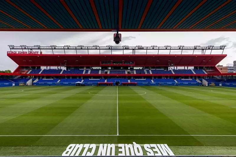 “تلاشي الآمال في كامب نو”.. ملعب يوهان كرويف يستعد لاستقبال مباراة برشلونة وفالنسيا