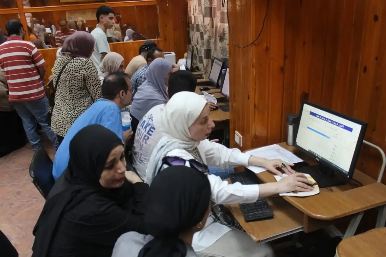 تنسيق الجامعة المصرية للتعليم الإلكتروني 2025-2026: الرسوم الإدارية وإجراءات التقديم