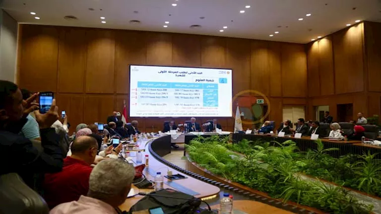 تنسيق المرحلة الثانية 2025: الكليات والمعاهد المتاحة لطلاب الأدب تنسيق المرحلة الثانية 2025: الكليات والمعاهد المتاحة لطلاب الأدب