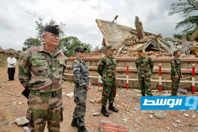 ثلاثة جنود تايلانديين يتعرضون لإصابات جراء انفجار لغم على الحدود مع كمبوديا ثلاثة جنود تايلانديين يتعرضون لإصابات جراء انفجار لغم على الحدود مع كمبوديا