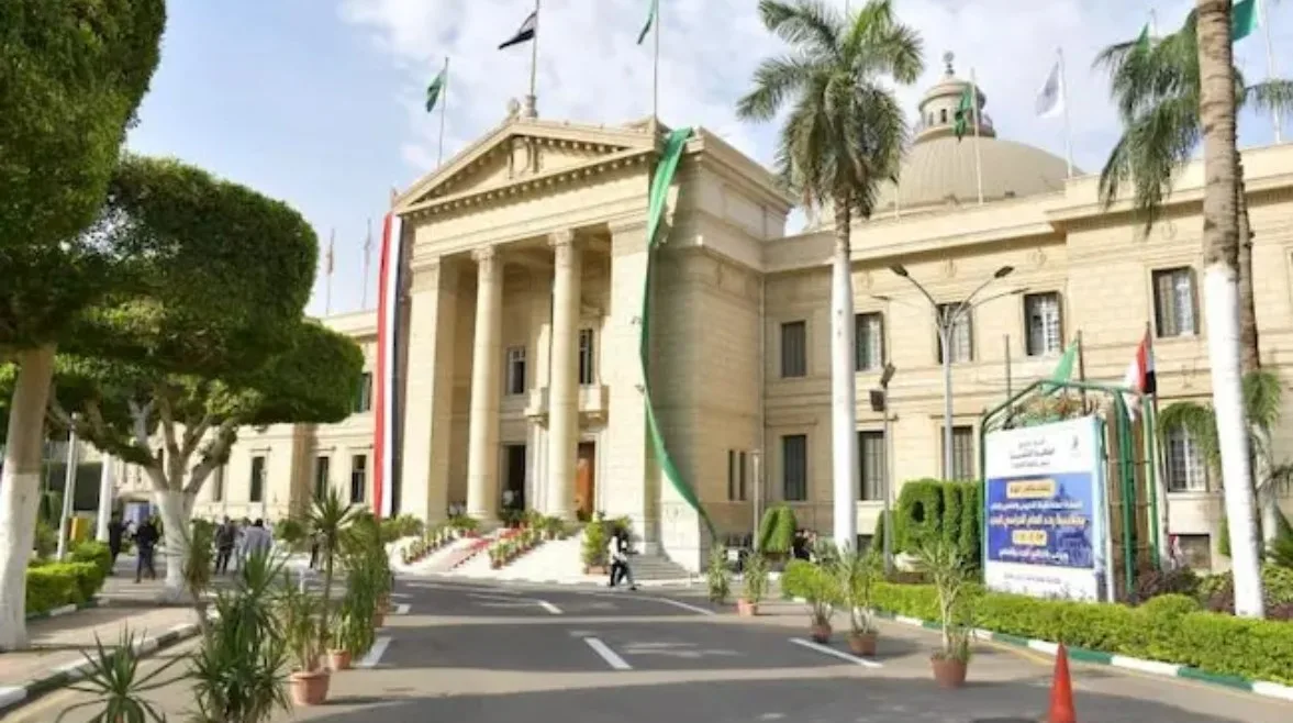 جامعة القاهرة تصدق على قصة “تليجراف مصر” بشأن الطبيبة الراحلة المتدربة جامعة القاهرة تصدق على قصة “تليجراف مصر” بشأن الطبيبة الراحلة المتدربة