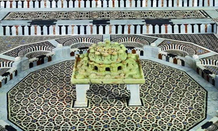 “جمال الأرض” يتناول مقتنيات متحف الفن الإسلامي. “جمال الأرض” يتناول مقتنيات متحف الفن الإسلامي.