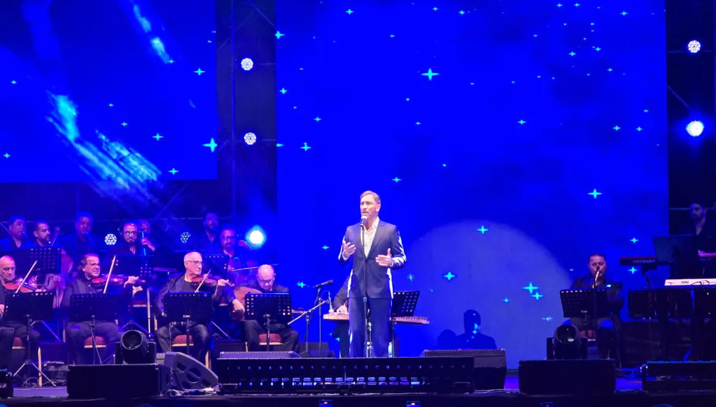 جمهور كاظم الساهر في إهدنيات: عروض زواج ومدح للمهرجان اللبناني (فيديو) جمهور كاظم الساهر في إهدنيات: عروض زواج ومدح للمهرجان اللبناني (فيديو)