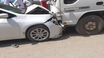 حادثة تصادم بين سيارة نقل ومركبة خاصة على طريق الضبعة تُسفر عن وفاة شخص وثلاثة مصابين