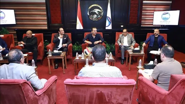 حزب مستقبل وطن يُنهي اجتماعات لجنة الترشيحات للنواب.. والأمين العام: هدفنا الرئيسي هو دعم كفاءات وطنية نشطة في برلمان 2025. حزب مستقبل وطن يُنهي اجتماعات لجنة الترشيحات للنواب.. والأمين العام: هدفنا الرئيسي هو دعم كفاءات وطنية نشطة في برلمان 2025.