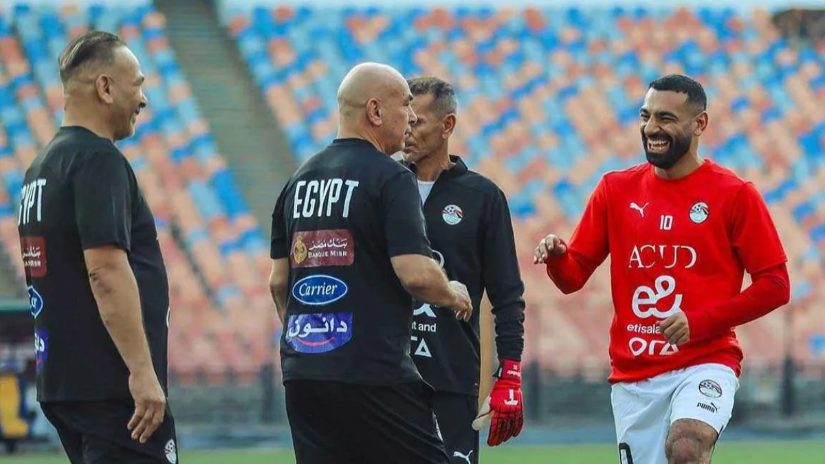 حسام حسن يعلن موعد الكشف عن قائمة المنتخب: صلاح وأربعة لاعبين محترفين على رأس الأسماء حسام حسن يعلن موعد الكشف عن قائمة المنتخب: صلاح وأربعة لاعبين محترفين على رأس الأسماء