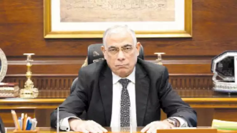 “حظر السفر وتجميد الأرصدة”.. النيابة تعلن تفاصيل التحقيق مع مؤثر اجتماعي “حظر السفر وتجميد الأرصدة”.. النيابة تعلن تفاصيل التحقيق مع مؤثر اجتماعي