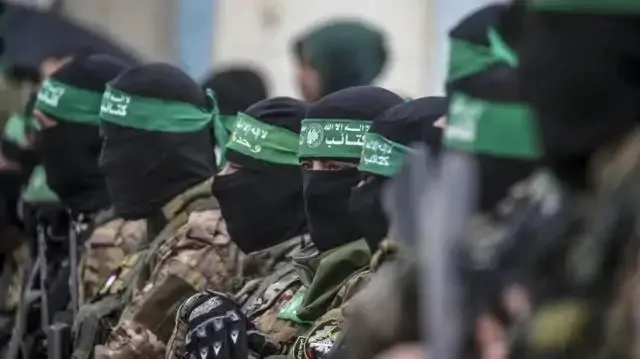 حماس: سعي نتنياهو لبناء إسرائيل الكبرى على حساب الدول العربية يستدعي دعم شعبنا ومقاومته كخط دفاع أول عن الأمة. حماس: سعي نتنياهو لبناء إسرائيل الكبرى على حساب الدول العربية يستدعي دعم شعبنا ومقاومته كخط دفاع أول عن الأمة.