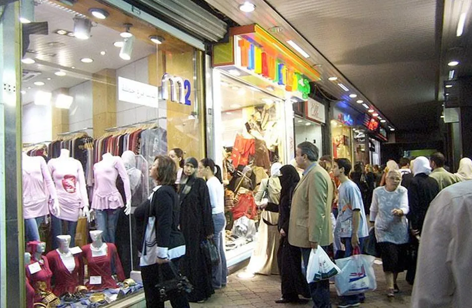 خصومات تصل إلى 60% .. بدء الأوكازيون الصيفي 2025 في المتاجر
