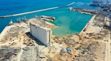 خمسة عند الخامسة: استفساران… ما موعد القرار الظني، وهل هناك حكومة في لبنان؟