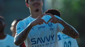 داروين نونيز يسجل أول أهدافه مع الهلال بعد يوم واحد من انتقاله للفريق