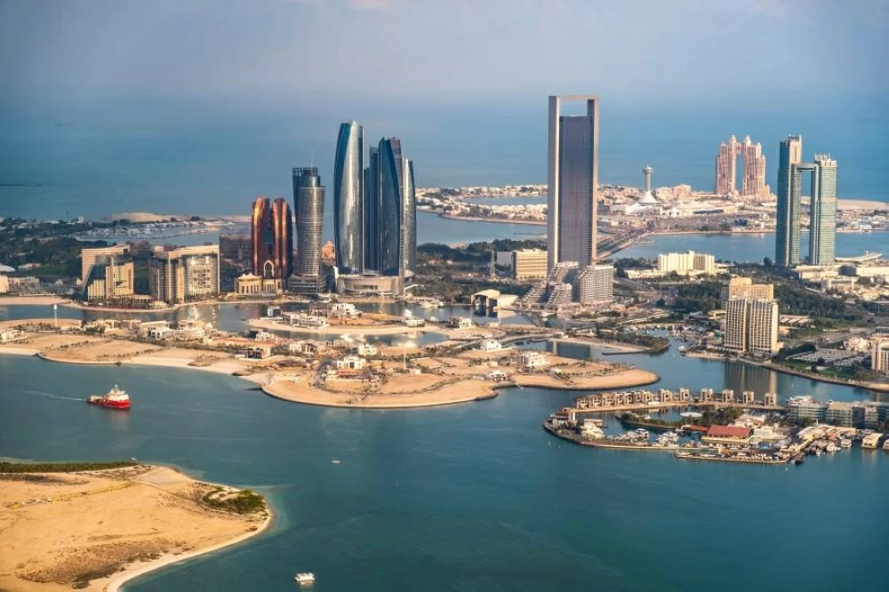 دبي تحقق رقماً قياسياً جديداً باستقطاب 9.88 مليون زائر دولي خلال نصف عام دبي تحقق رقماً قياسياً جديداً باستقطاب 9.88 مليون زائر دولي خلال نصف عام