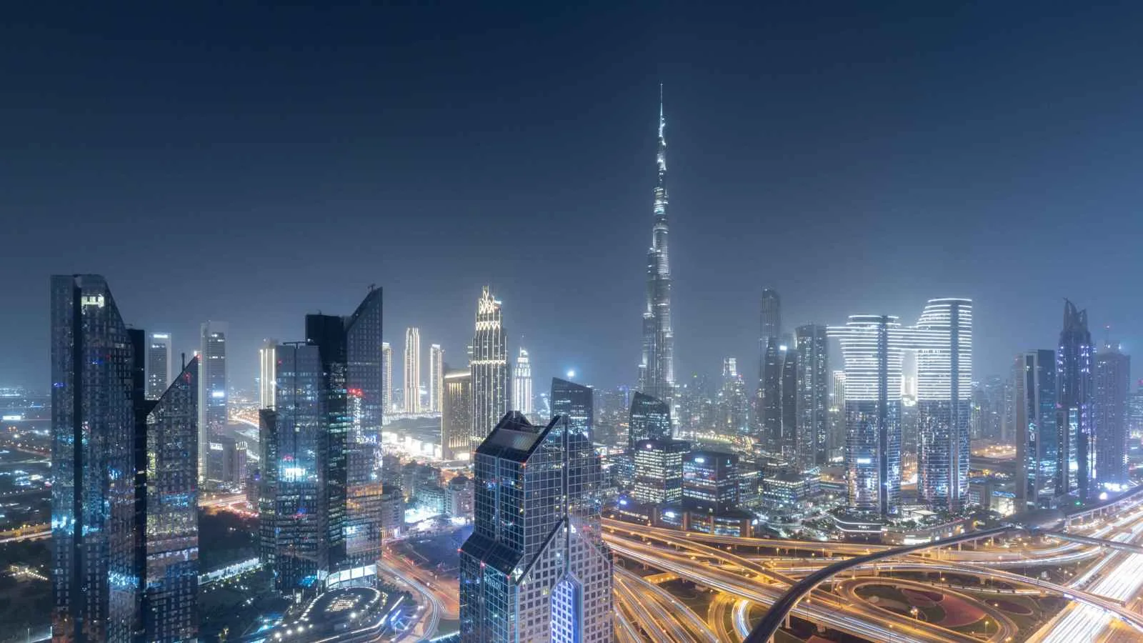 دبي تشهد 9.88 مليون زائر دولي في النصف الأول بزيادة 6%