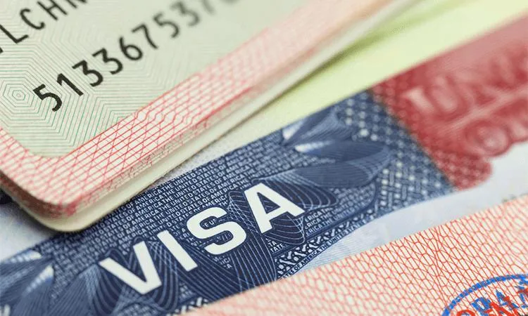 دعم مالي يصل إلى 15 ألف دولار للحصول على فيزا للولايات المتحدة