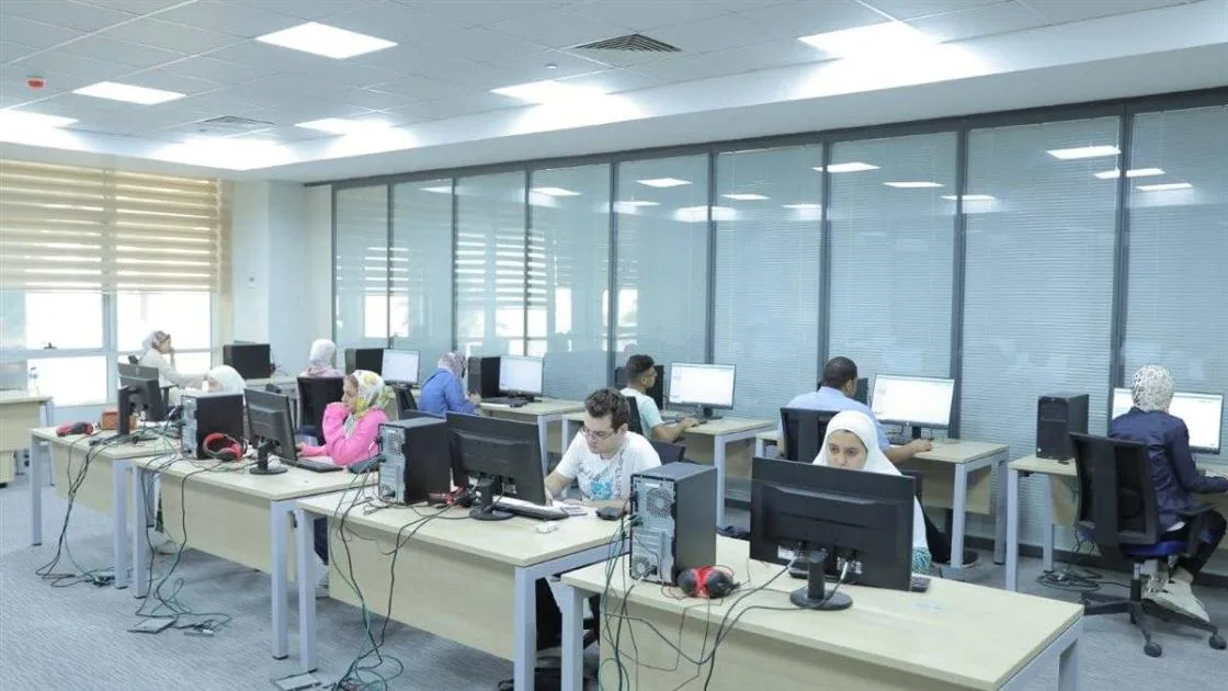 دليل شامل لتنسيق الجامعات الأهلية في مصر 2025: الكليات والتكاليف