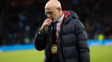 دي لا فوينتي يعقب على استبعاد حارس برشلونة من تشكيلة منتخب إسبانيا