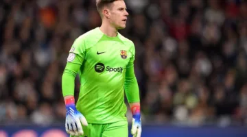 ديكو يتوسط لتسوية أزمة تير شتيجن مع برشلونة بالتراضي