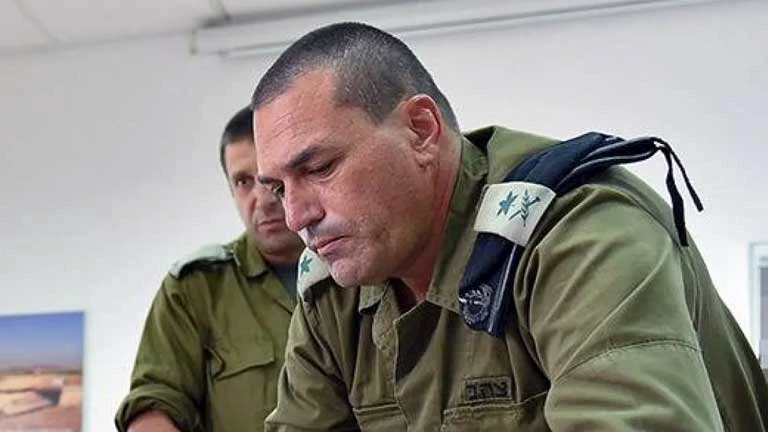 رئيس الأركان ينبه نتنياهو من إرسال الجنود إلى “فخ الموت” رئيس الأركان ينبه نتنياهو من إرسال الجنود إلى “فخ الموت”