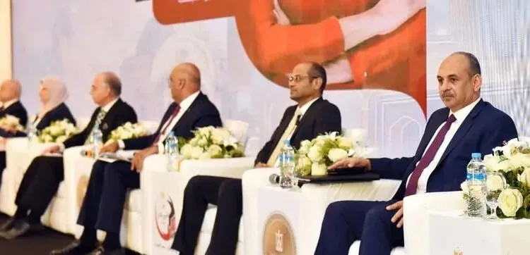 رئيس البورصة: السوق يصل إلى مستويات تاريخية وإطلاق تطبيق رقمي جديد قريباً هذا الشهر. رئيس البورصة: السوق يصل إلى مستويات تاريخية وإطلاق تطبيق رقمي جديد قريباً هذا الشهر.