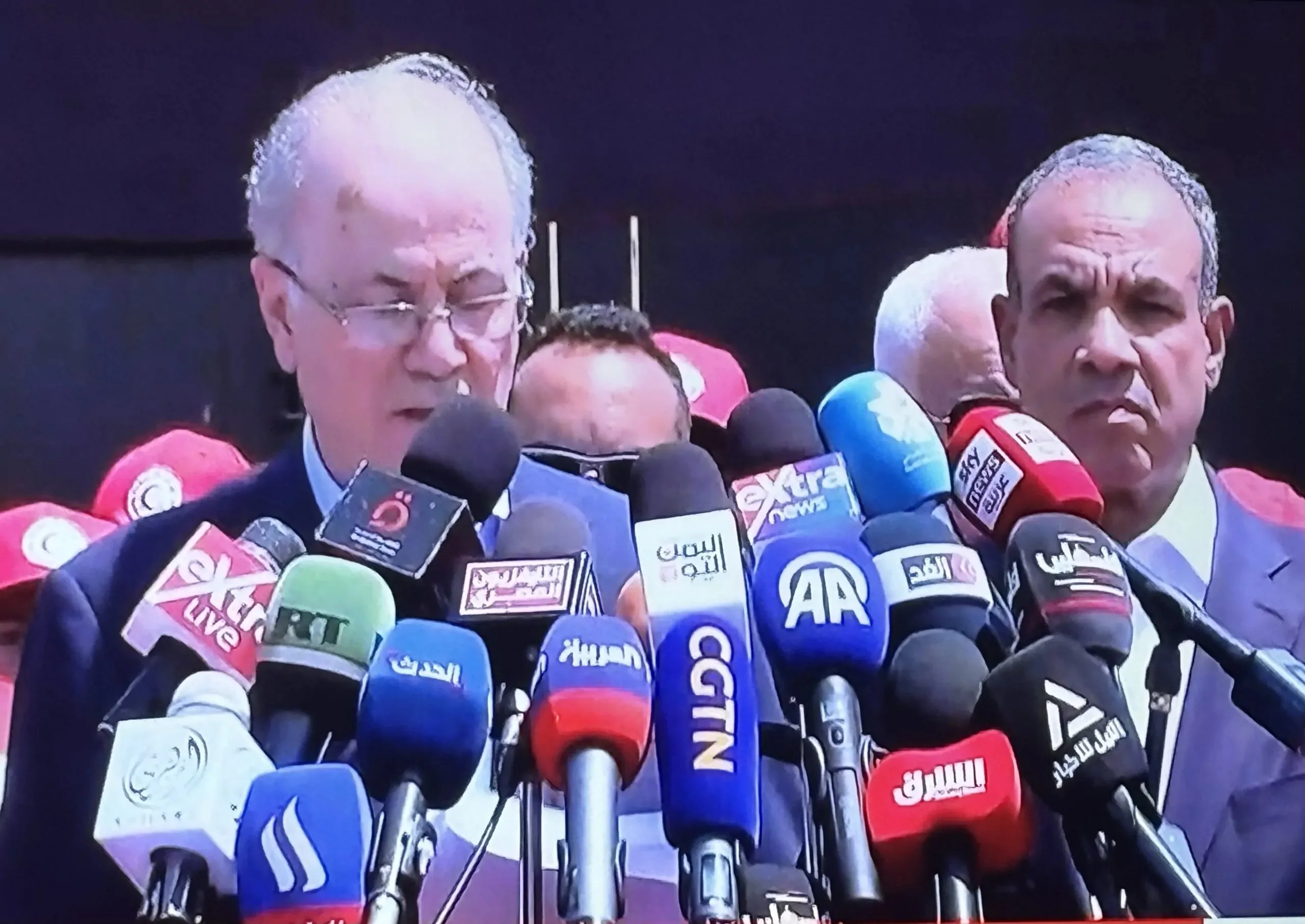 رئيس الحكومة الفلسطينية: نقدر الدعم المصري الدائم للقضية وندعو لوقف الحرب بشكل عاجل