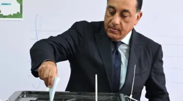 رئيس الوزراء يشارك في التصويت لانتخابات مجلس الشيوخ 2025