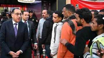 رئيس الوزراء يشارك في انتخابات مجلس الشيوخ ويشدد على أهمية التصويت كحق دستوري وواجب وطني
