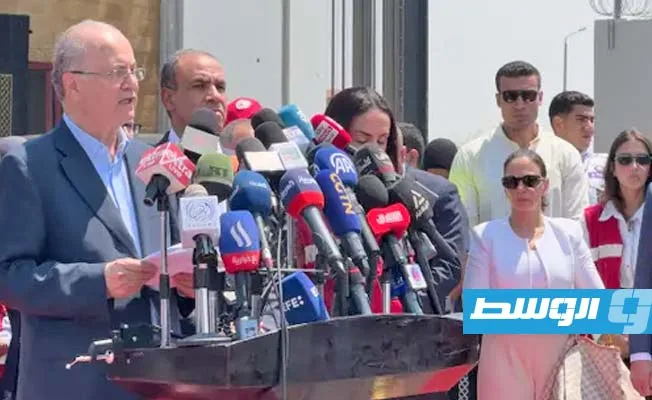 رئيس حكومة فلسطين:سوف يتم الإعلان عن تشكيل لجنة مؤقتة لإدارة قطاع غزة قريباً رئيس حكومة فلسطين:سوف يتم الإعلان عن تشكيل لجنة مؤقتة لإدارة قطاع غزة قريباً