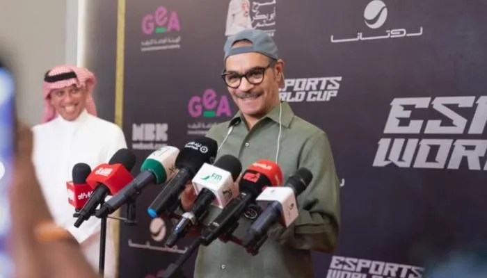 رابح صقر يغادر حفله في الرياض ويكشف عن سبب مرضه المفاجئ رابح صقر يغادر حفله في الرياض ويكشف عن سبب مرضه المفاجئ