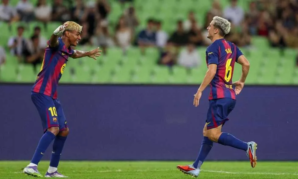راشفورد يسجل أول أهدافه وجافي يحقق ثنائية في انتصار برشلونة 5-0 على دايجو في مباراة ودية راشفورد يسجل أول أهدافه وجافي يحقق ثنائية في انتصار برشلونة 5-0 على دايجو في مباراة ودية