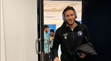 رمضان صبحي يتصدر لاعبي بيراميدز في احتفالهم بلقب أفريقيا