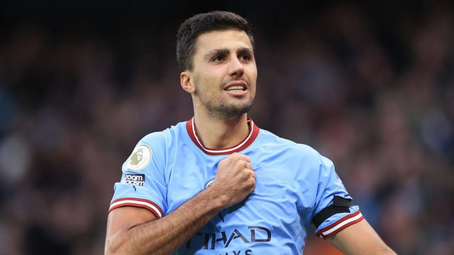 رودري يمنح مانشستر سيتي دعمًا قويًا قبل بدء الموسم رودري يمنح مانشستر سيتي دعمًا قويًا قبل بدء الموسم