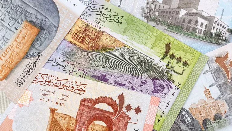 رويترز: سوريا تخطط لإزالة صفرين من عملتها وزيادة قيمتها رويترز: سوريا تخطط لإزالة صفرين من عملتها وزيادة قيمتها