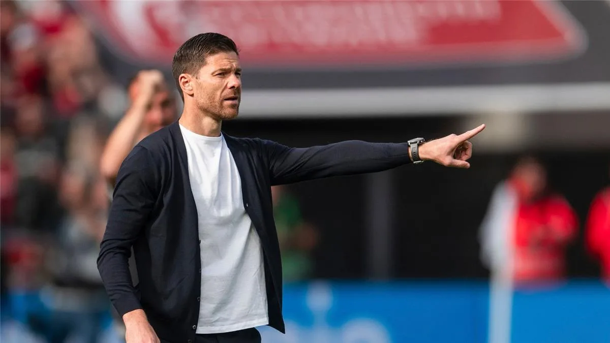 ريال مدريد يرفض عرضاً بـ75 مليون يورو لبيع لاعبه ويؤكد استمراره في الفريق. ريال مدريد يرفض عرضاً بـ75 مليون يورو لبيع لاعبه ويؤكد استمراره في الفريق.