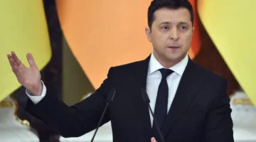 زيلينسكي يتطلع لعقد قمة ثلاثية مع واشنطن وموسكو لإنهاء النزاع في أوكرانيا
