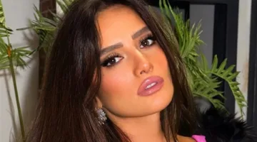 زينة تتقمص دور مذيعة في مسلسل “ورد وشوكولاتة”
