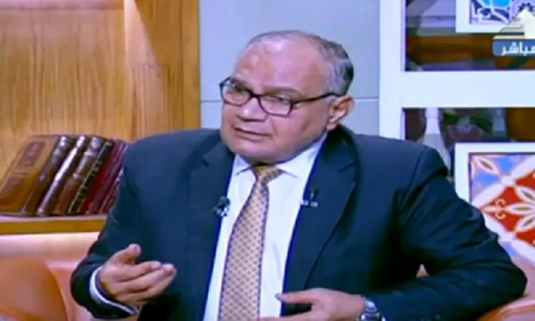 سعد الدين الهلالي: بعض المعتقدات قد تكون ضارة ومؤذية. سعد الدين الهلالي: بعض المعتقدات قد تكون ضارة ومؤذية.