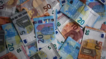 سعر صرف اليورو مقابل الجنيه المصري اليوم الأحد 31 أغسطس 2025