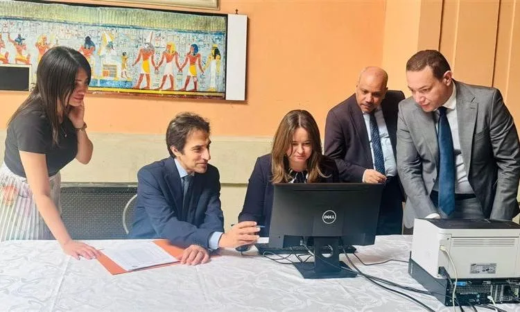 سفير مصر في إيطاليا: انتخابات الشيوخ تمثل خطوة هامة في دعم المسار الديمقراطي
