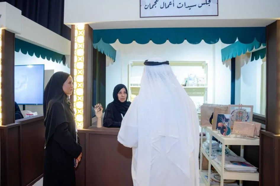 «سيدات أعمال عجمان» تساهم في «ليوا للرطب» «سيدات أعمال عجمان» تساهم في «ليوا للرطب»